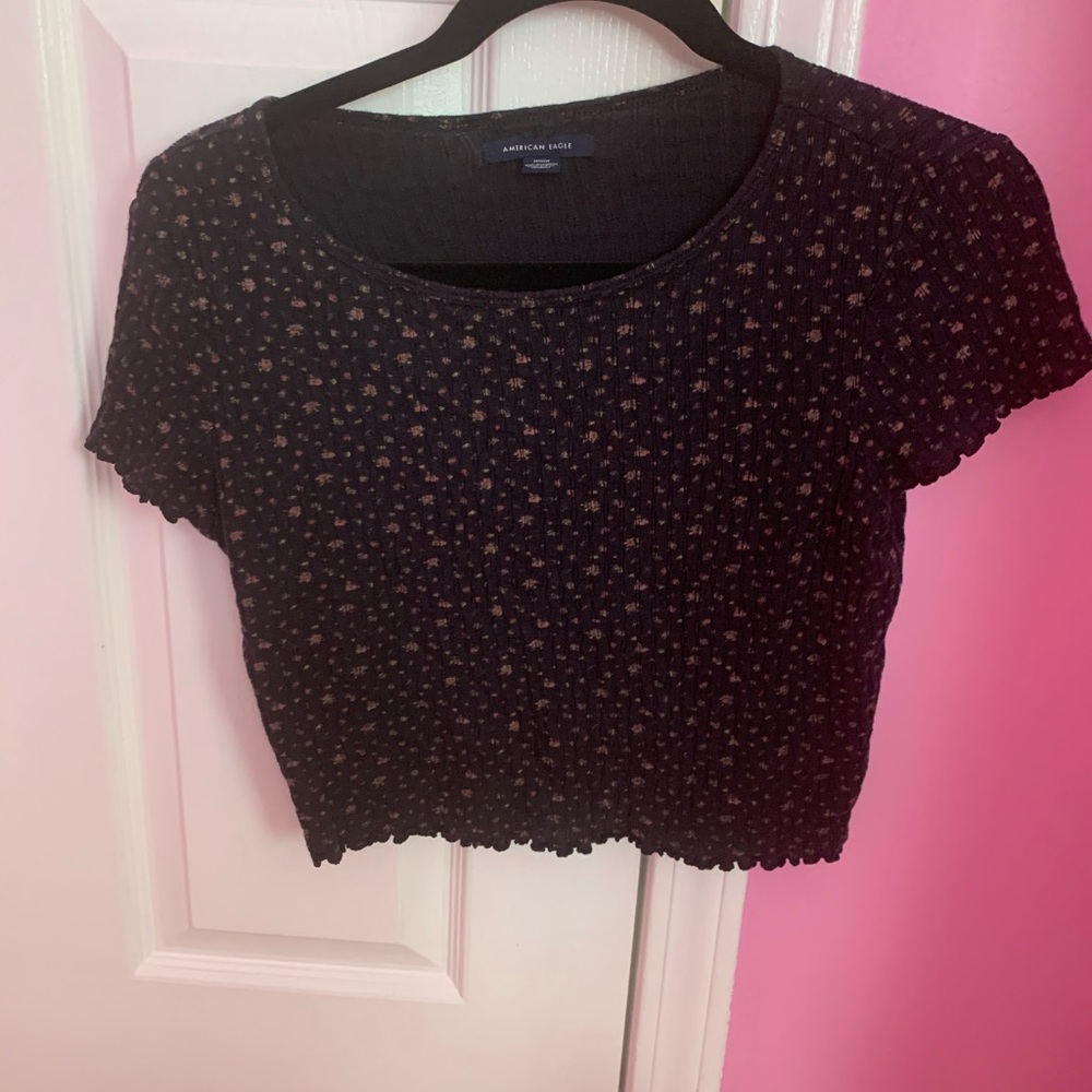 Black American Eagle lettuce trim top